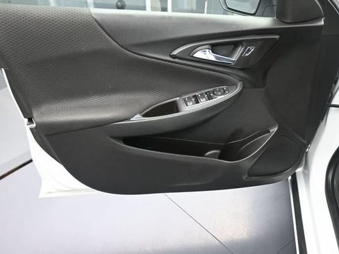 Used 2016 Chevrolet Malibu LT FWD image 20