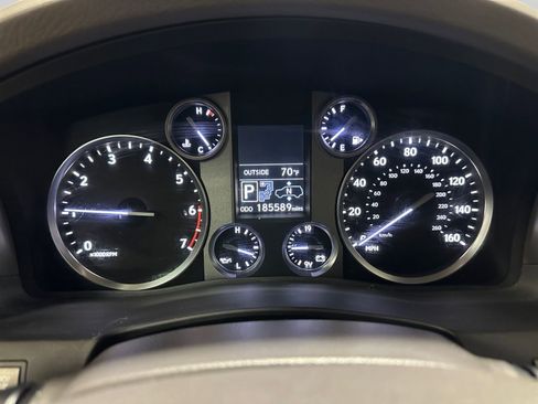 Used 2013 Lexus LX 570 4WD w/ Luxury Pkg image 16