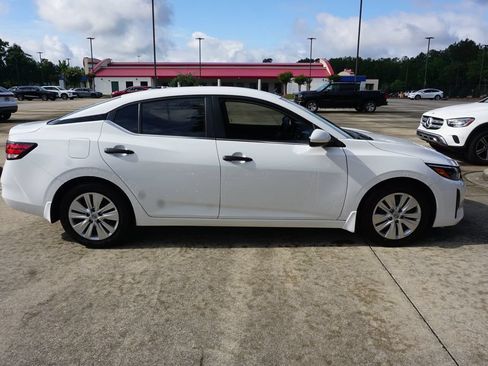 Used 2025 Nissan Sentra S FWD image 20