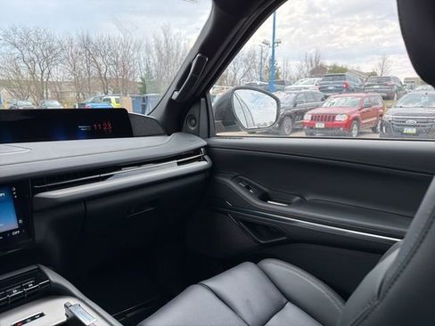 New 2026 Lincoln Navigator Reserve w/ Jet Appearance Package AWD/4WD image 18