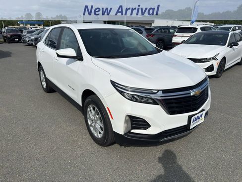 Certified 2023 Chevrolet Equinox LT AWD/4WD image 2