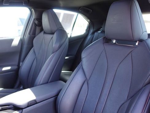 Used 2019 Lexus UX 250h F Sport w/ F Sport Premium Package AWD/4WD image 26