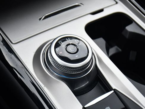 Used 2023 Ford Explorer ST-Line w/ Class IV Trailer Tow Package image 31