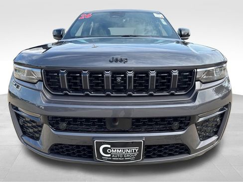 Used 2026 Jeep Grand Cherokee Limited AWD/4WD image 8