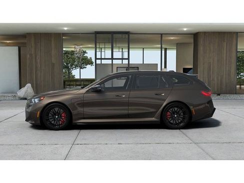 New 2026 BMW M5 Touring AWD/4WD image 4