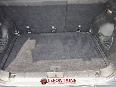 Used 2017 Jeep Renegade Latitude FWD image 26