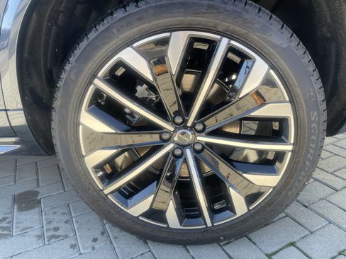 New 2026 Volvo XC90 T8 Ultra w/ Protection Package Premier image 8