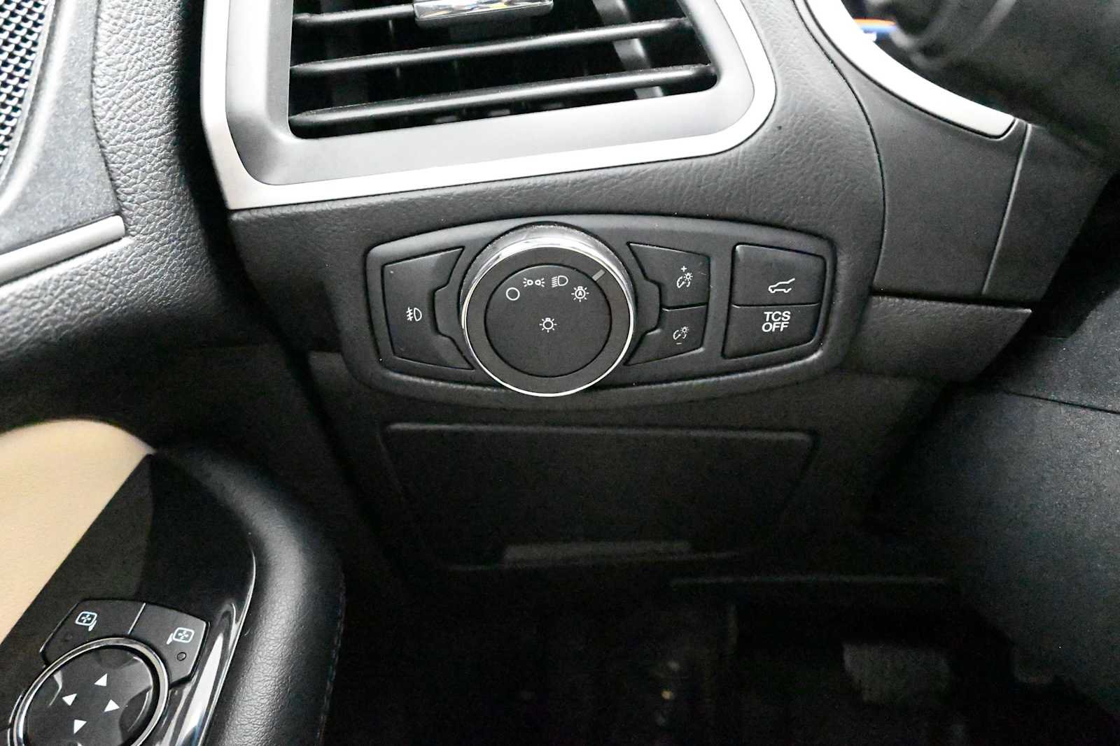 Used 2020 Ford Edge SEL w/ Convenience Package AWD/4WD image 20