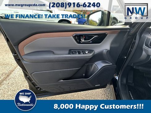 Used 2025 Subaru Forester Sport image 25