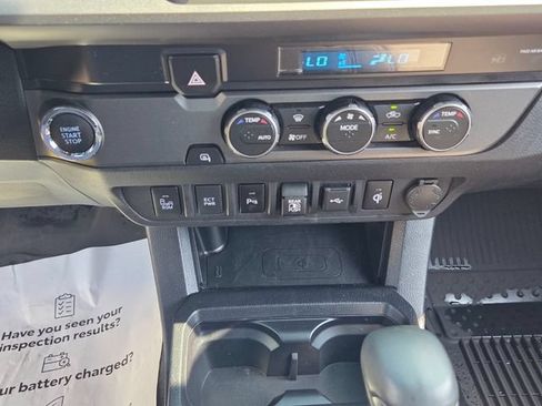 Used 2022 Toyota Tacoma TRD Off-Road w/ Technology Package RWD image 19