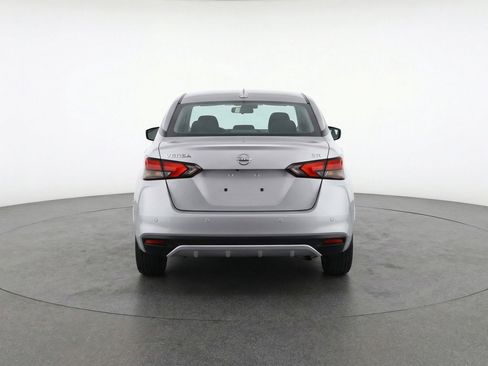 Used 2025 Nissan Versa SV FWD image 7