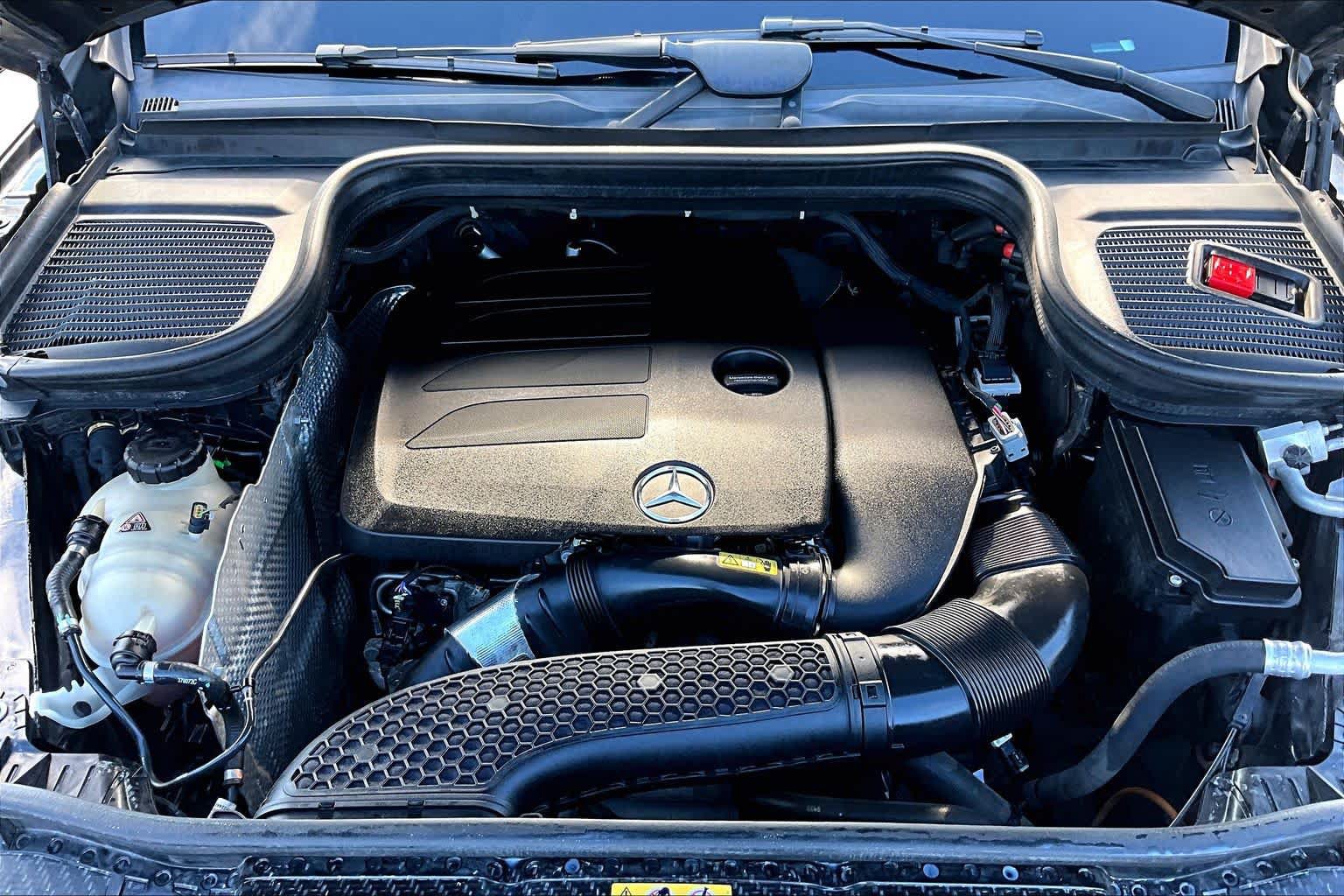 Used 2021 Mercedes-Benz GLE 350 w/ Premium Package image 32
