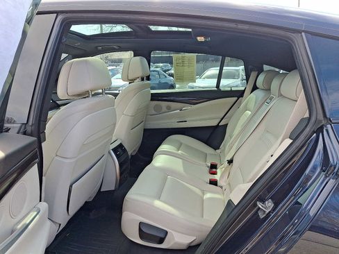 Used 2017 BMW 535i Gran Turismo image 10