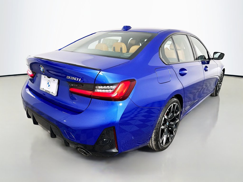 Used 2026 BMW 330i xDrive Sedan w/ M Sport Package AWD/4WD image 5