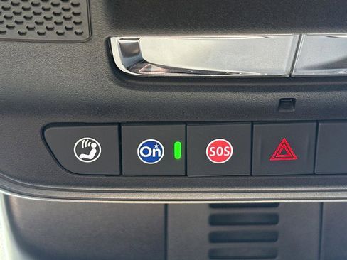 New 2026 Chevrolet Traverse LT image 21