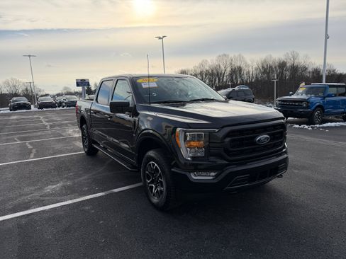 Certified 2023 Ford F150 XLT w/ Equipment Group 302A High image 4