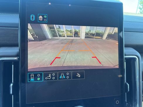 Certified 2025 GMC Yukon Denali Ultimate w/ LPO, Floor Liner Package AWD/4WD image 12