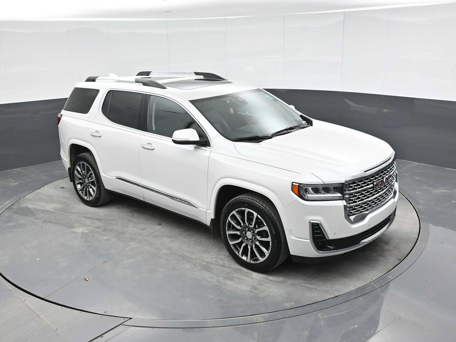 Used 2020 GMC Acadia Denali w/ LPO, Floor Liner Package AWD/4WD image 33