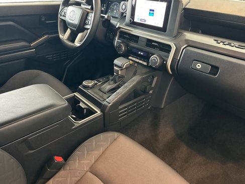 Certified 2025 Toyota Tacoma SR5 image 15