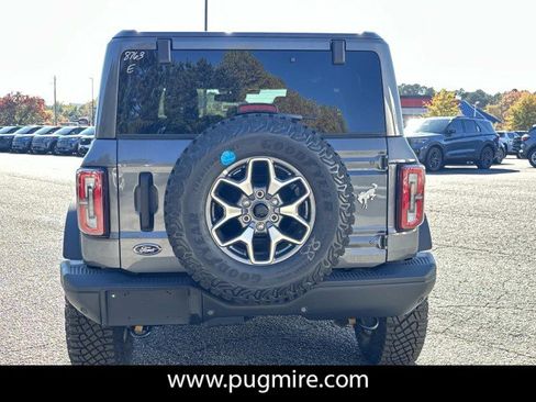 New 2025 Ford Bronco Badlands image 6