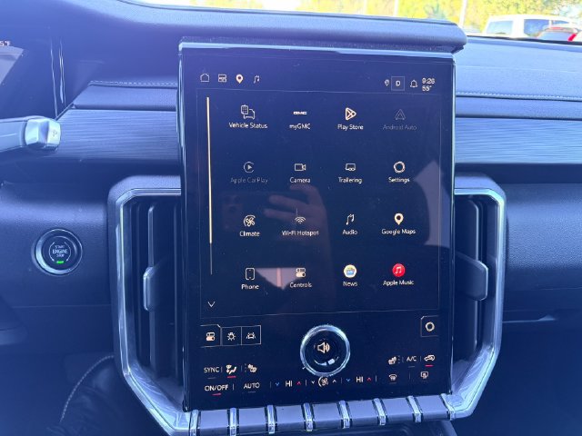 Used 2026 GMC Acadia Elevation w/ Elevation Premium Package FWD image 12