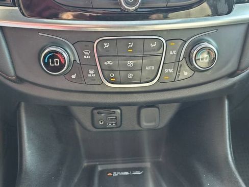 Used 2023 Chevrolet Traverse RS w/ LPO, Floor Liner Package AWD/4WD image 27