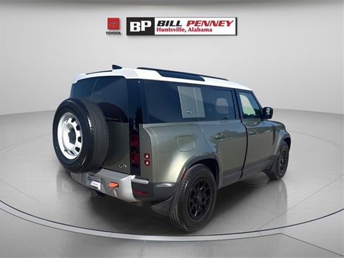 Used 2022 Land Rover Defender 110 image 6