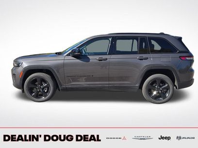 Used 2023 Jeep Grand Cherokee Altitude