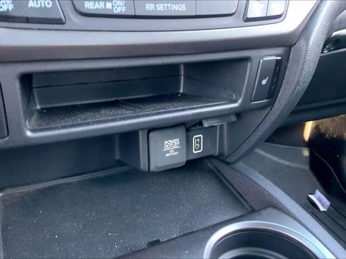 Used 2019 Honda Passport EX-L image 36