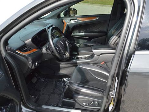 Used 2017 Lincoln MKC Reserve AWD/4WD image 12