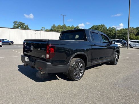 Used 2023 Honda Ridgeline Sport image 5