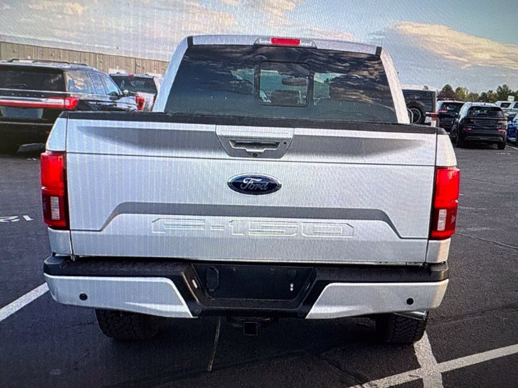 Used 2018 Ford F150 Lariat w/ Equipment Group 502A Luxury AWD/4WD image 4