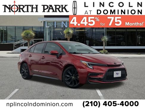 Used 2024 Toyota Corolla SE image 1