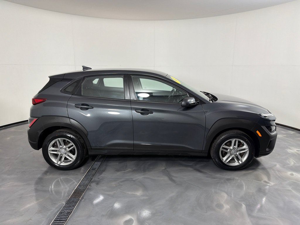 Used 2022 Hyundai Kona SE AWD/4WD image 4