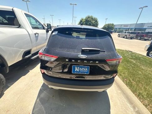 Used 2022 Ford Escape SE w/ Convenience Package AWD/4WD image 5