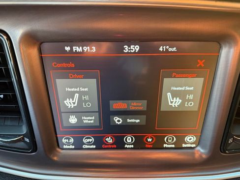 Used 2022 Dodge Challenger R/T image 25