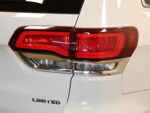 Used 2021 Jeep Grand Cherokee Limited AWD/4WD image 38