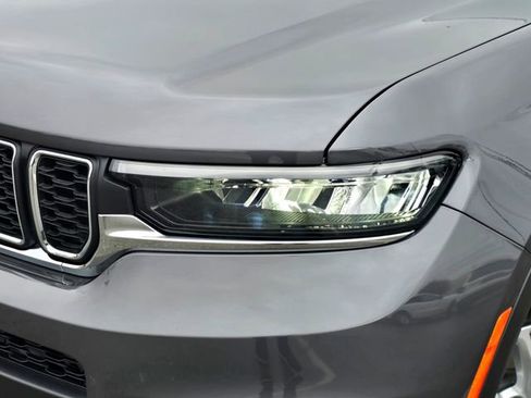 Used 2025 Jeep Grand Cherokee L Laredo w/ Luxury Tech Group I image 29