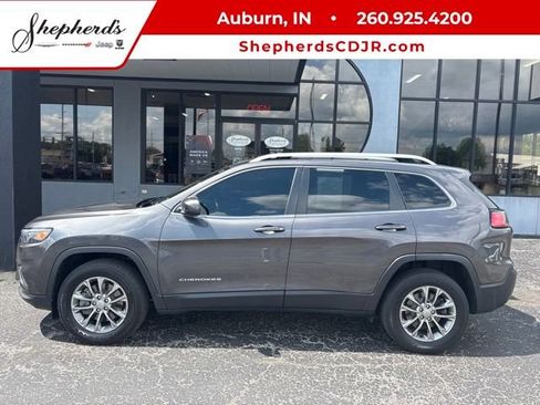 Used 2020 Jeep Cherokee Latitude Plus w/ Cold Weather Group AWD/4WD image 1