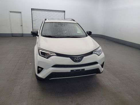 Used 2018 Toyota RAV4 SE w/ Power Extra Value Package AWD/4WD image 14