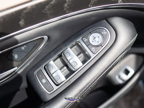 Used 2019 Mercedes-Benz S 560 4MATIC Sedan image 44