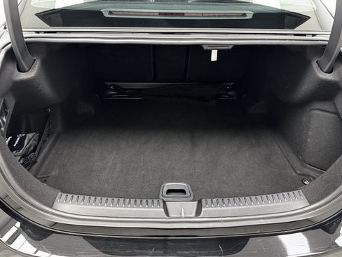 Used 2025 Mercedes-Benz E 350 4MATIC Sedan image 33