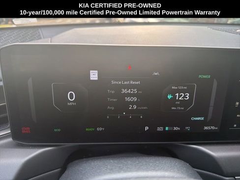 Certified 2024 Kia EV9 Light Long Range RWD image 17