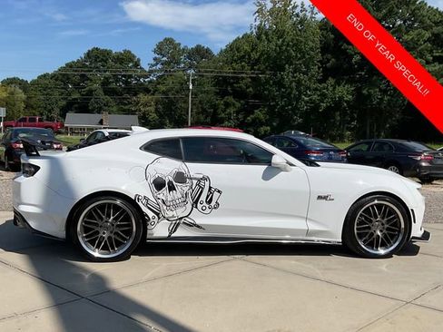 Used 2020 Chevrolet Camaro SS image 8