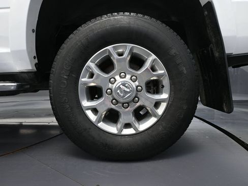 Used 2022 RAM 2500 Laramie AWD/4WD image 10