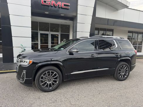 Used 2022 GMC Acadia Denali w/ Black Diamond Edition AWD/4WD image 2