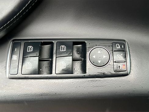 Used 2021 Tesla Model X Long Range image 17