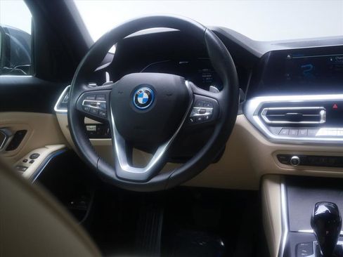 Used 2022 BMW 330e xDrive w/ Convenience Package AWD/4WD image 24