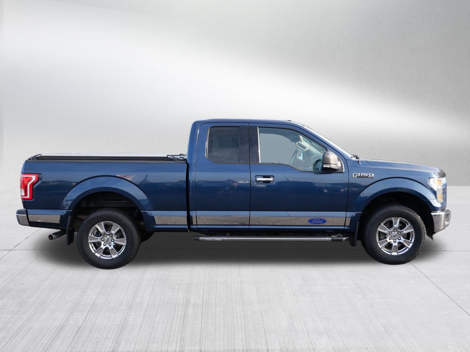 Used 2017 Ford F150 XLT w/ Equipment Group 302A Luxury AWD/4WD image 8
