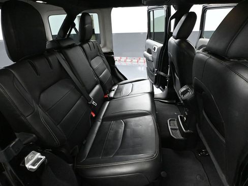 Used 2023 Jeep Wrangler Unlimited Sahara w/ Cold Weather Group image 42